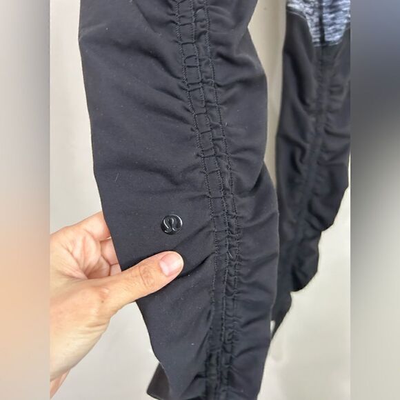 Lululemon Wunder Under Pant *Stirrup in Dramatic Static White Black / Black - Picture 14 of 16